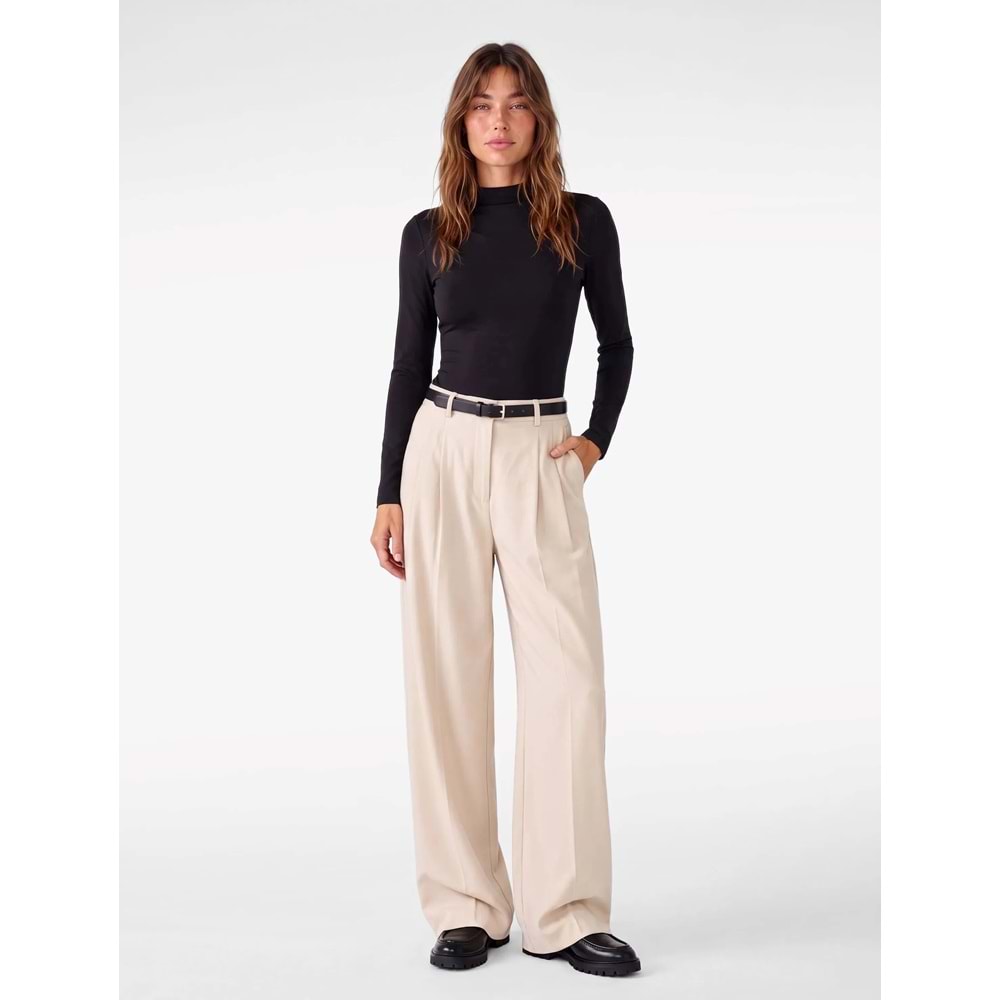 Drape Detaylı Hafif Dik Yaka Bodysuit 7WAK80008EK - KOTON - SİYAH - XS