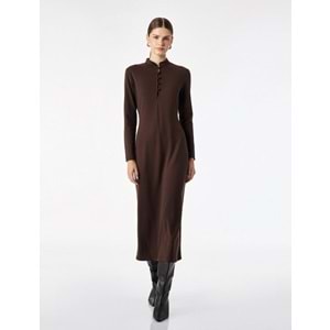 Düğmeli Dik Qipao Yaka Midi Elbise 7WAK80029UK - KOTON - KAHVERENGİ - S