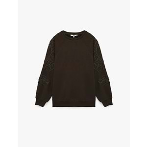Kadın Giyim Uzun Kollu Bisiklet Yaka Çiçekli Boncuk Nakış Detaylı Oversize Sweatshirt - KOTON - 6WAK10027EK - KAHVERENGİ - S