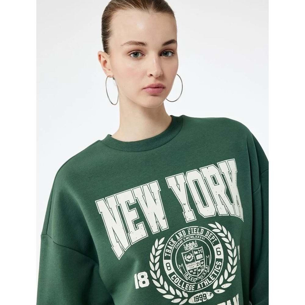 Kadın Giyim Şardonlu Baskılı Uzun Kollu Bisiklet Yaka Oversize Sweatshirt - KOTON - 6WAL10138IK - YEŞİL - M