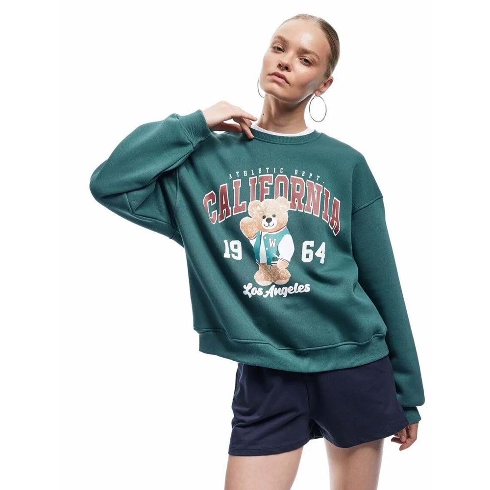 Kadın Giyim Şardonlu Uzun Kollu Bisiklet Yaka Ayıcık Baskılı Oversize Sweatshirt - KOTON - 6WAL10234IK - YEŞİL - M