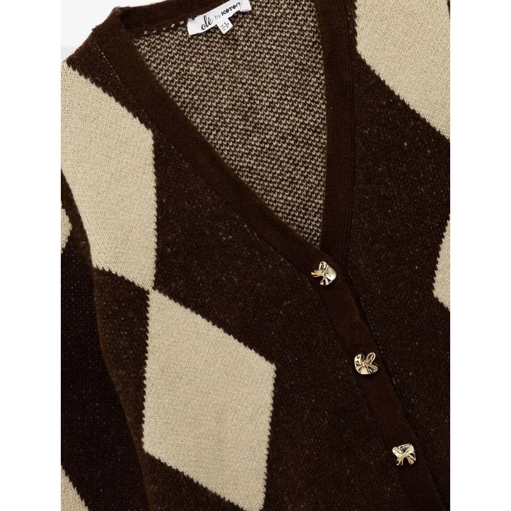 Kadın Giyim V Yaka Uzun Kollu Baklava Desenli Triko Hırka - KOTON - 6WAL90080HT - KAHVERENGİ DESENLİ - M