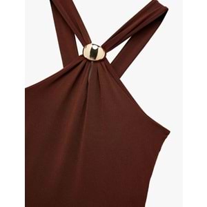 Kadın Giyim Metal Aksesuarlı Boyundan Çapraz Askılı Kolsuz Çıtçıtlı Body - KOTON - 6WAL30042IK - KAHVERENGİ - XS