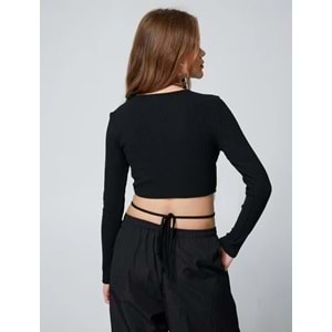 Crop Tişört Uzun Kollu Zincir Kelebek Detaylı Bisiklet Yaka - KOTON - 4WAL10139IK - SİYAH - M