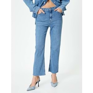 Kısa İspanyol Paça Kot Pantolon - Victoria Crop Flare Jeans 4SAL40309MD