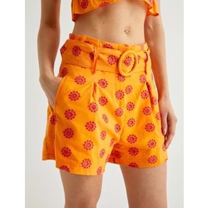 Koton X Sibil Çetinkaya - Kemerli İşlemeli Mini Şort - KOTON - 4SAK40472PW - PEMBE DESENLİ - 36