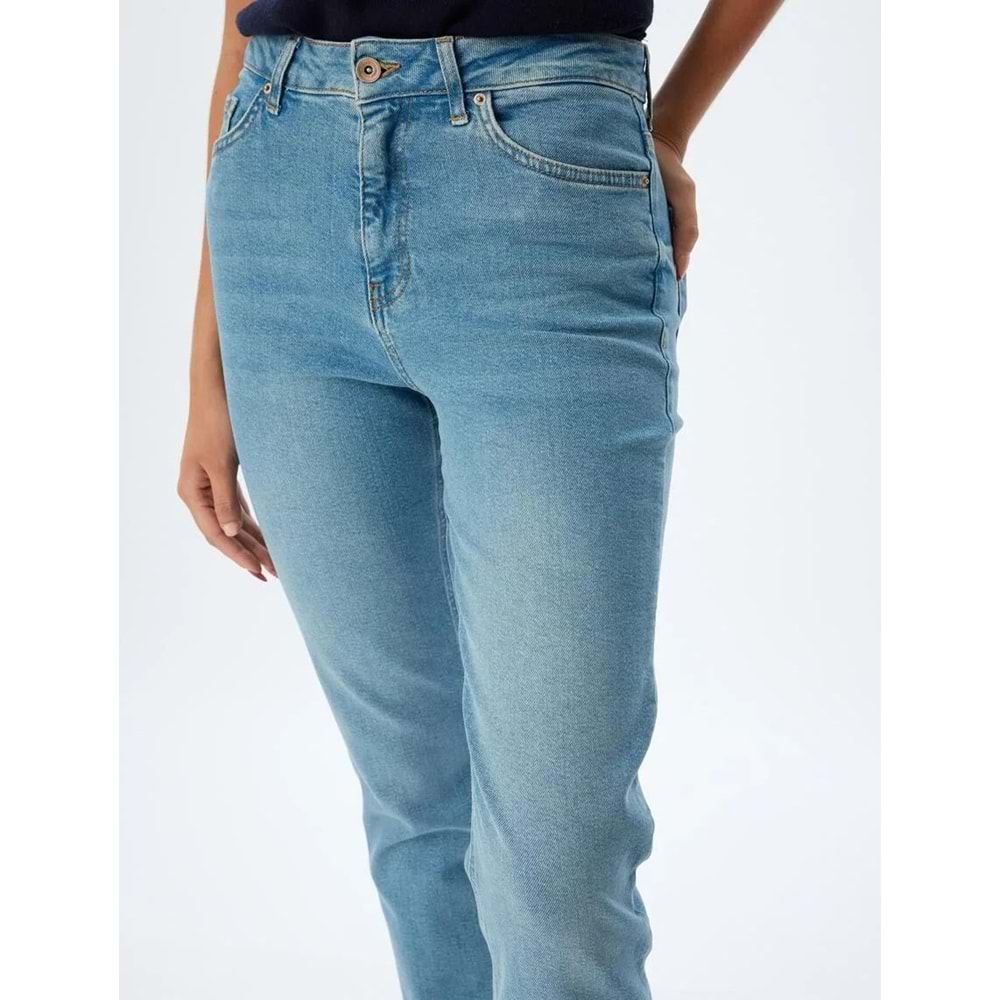 Slim Fit Kot Pantolon Düz Paça Normal Bel - KOTON - 5WAL40055MD - AÇIK İNDİGO - 25/32