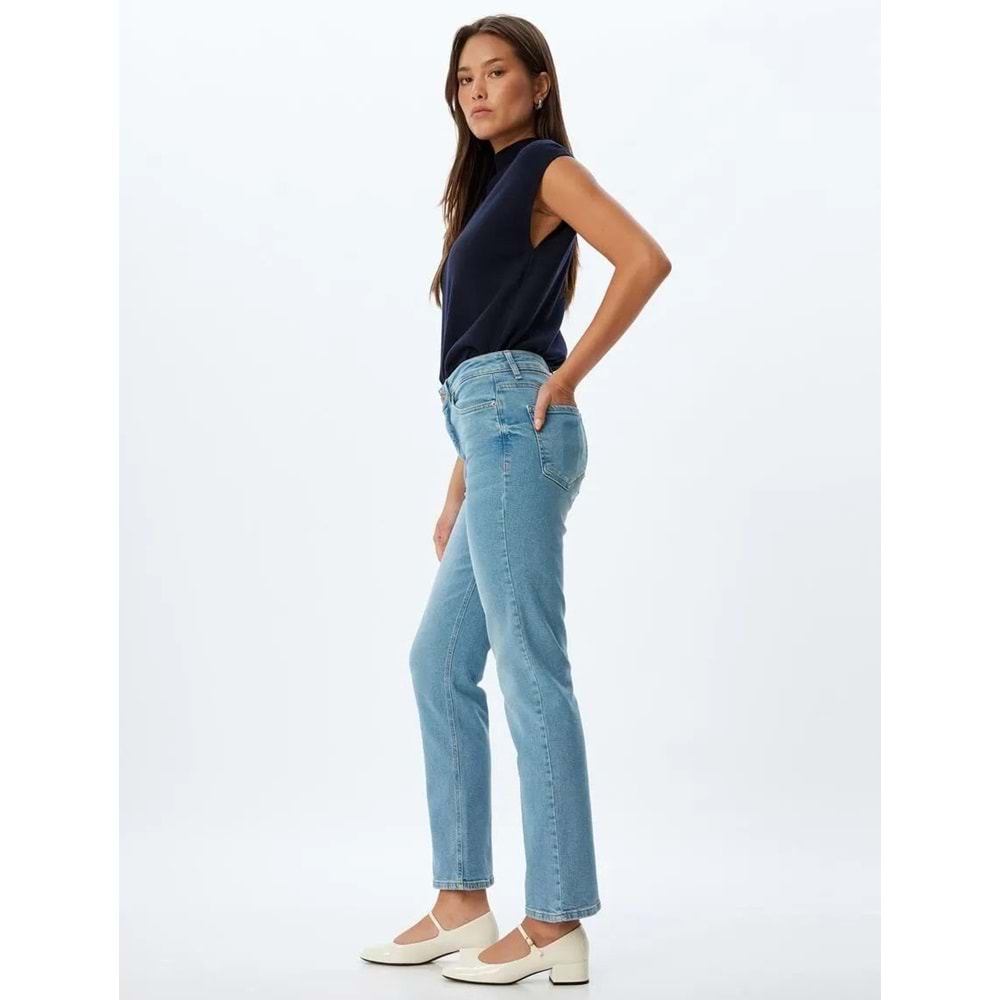 Slim Fit Kot Pantolon Düz Paça Normal Bel - KOTON - 5WAL40055MD - AÇIK İNDİGO - 25/32