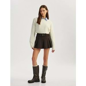 Uzun Kollu Triko Kayık Yaka Kazak 5SAL90023HT